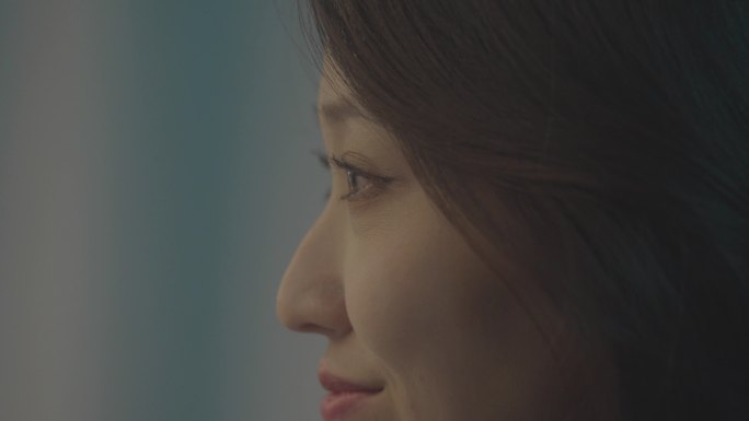 居家办公 加班 节约用电 关电脑 关灯