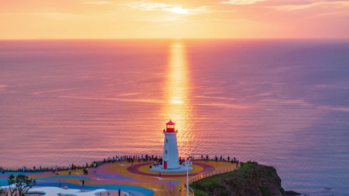 航拍大连泊霞湾灯塔日落延时