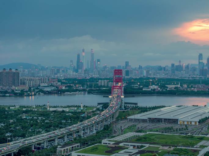 广州新光大桥无人机前进延时