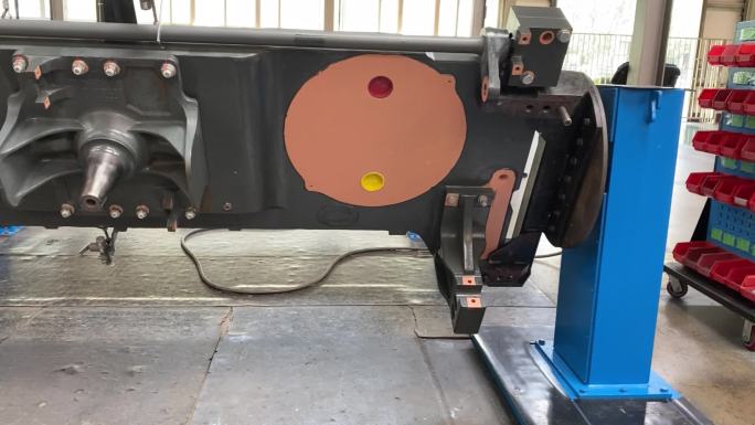 铁路车辆部件检修 转向架 枕梁组装翻转机