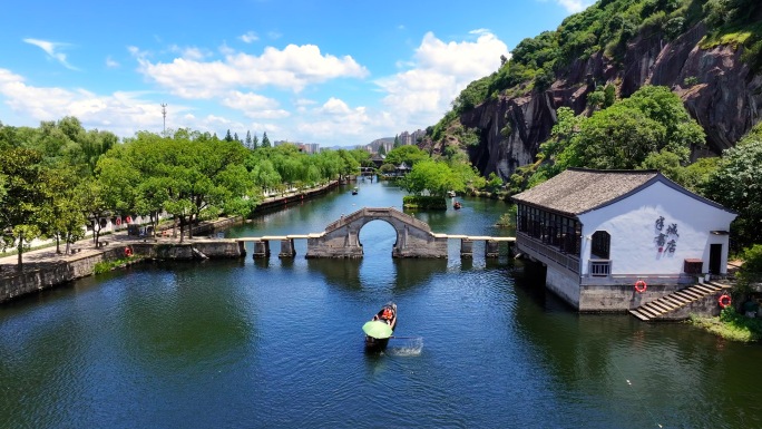 绍兴东湖