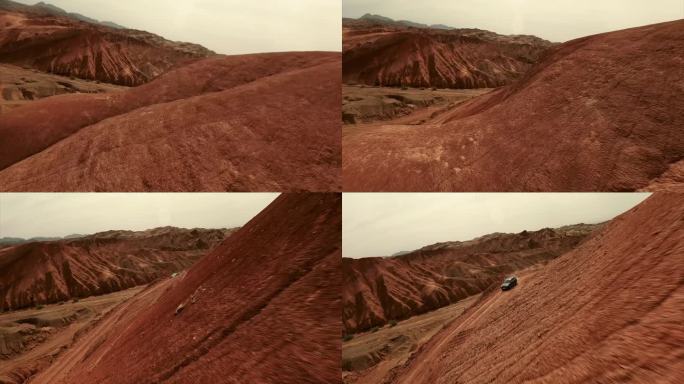壮美丹霞地貌汽车穿越