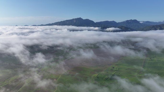 云海山峦黄河远山