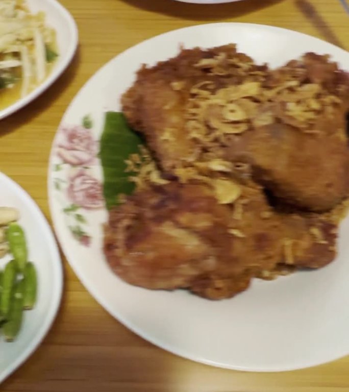 泰国街头小吃摊