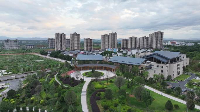 江西理工大学电子信息产业学院