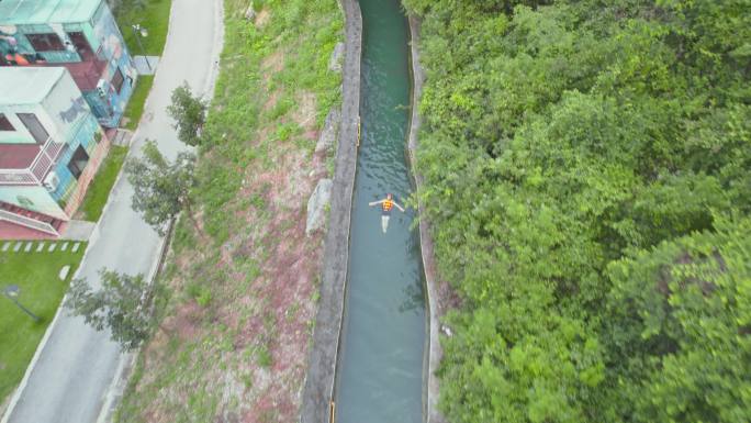 河池龙江第一湾水渠漂流探险之旅