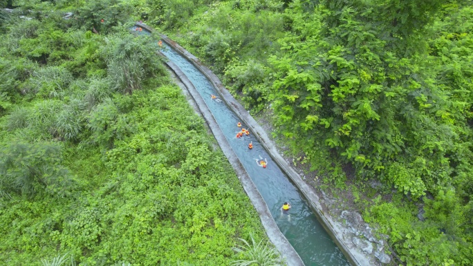 河池龙江第一湾水渠漂流探险之旅