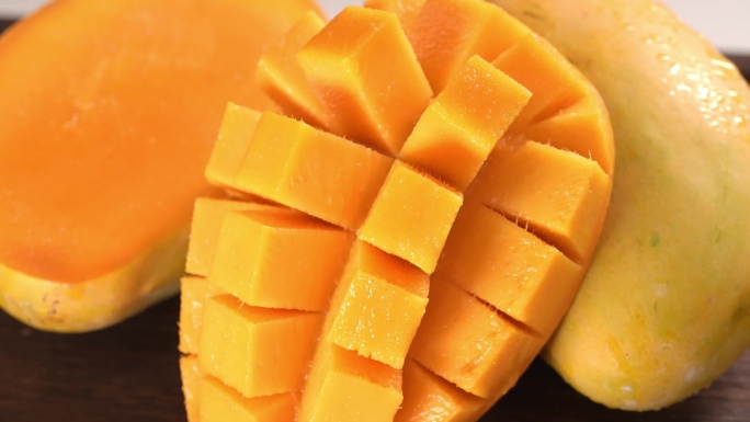 湛江覃斗芒果 果肉切块 微距特写细节展示