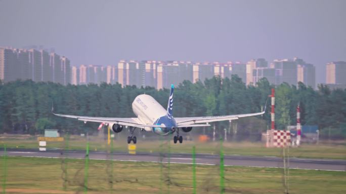 飞机起飞降落航空发动机客机机场跑道航班