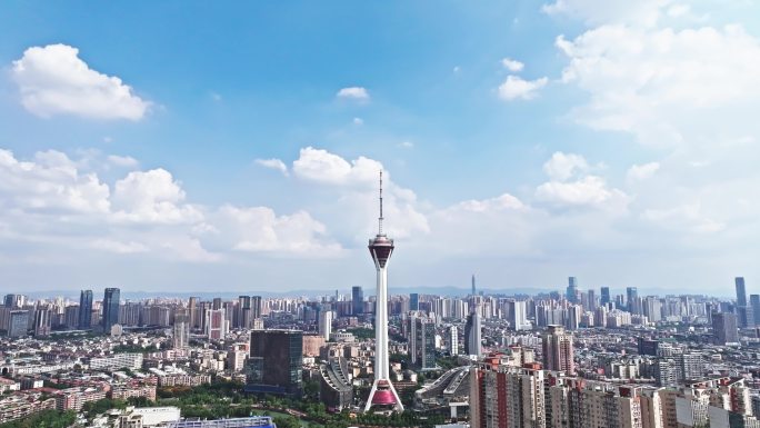 4K成都地标蓝天白云