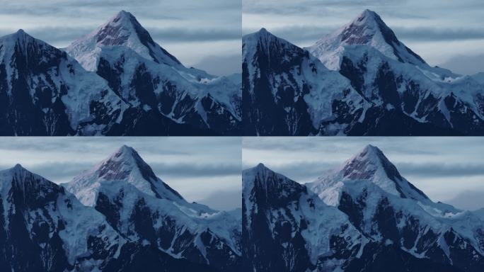 4K云雾缭绕的雪山日出 贡嘎群峰