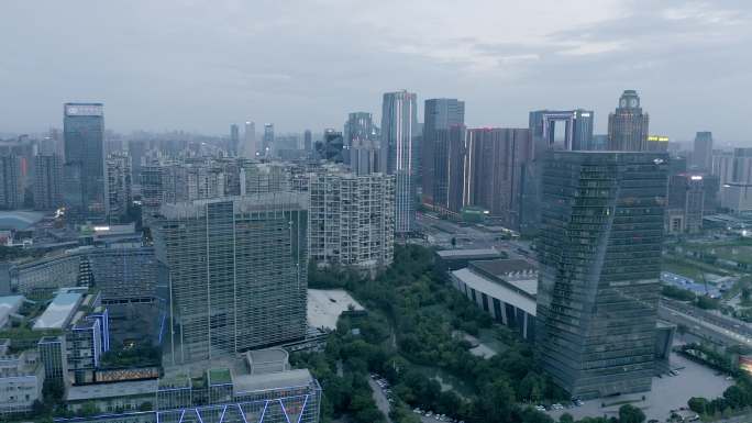 成都现代城市建筑群白天楼群街道航拍3