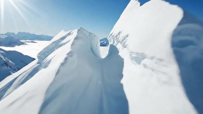 雪山航拍壮丽风光