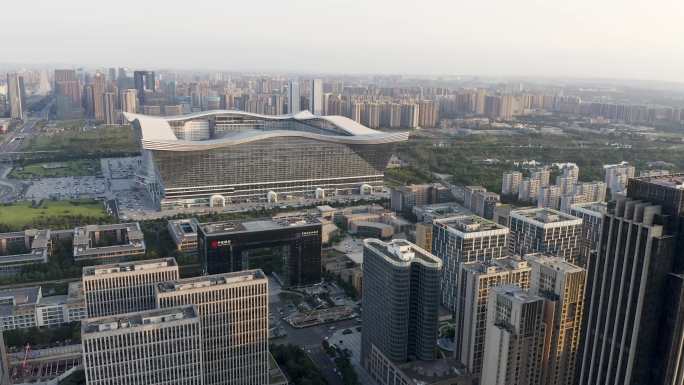 成都现代城市建筑群白天楼群街道航拍4