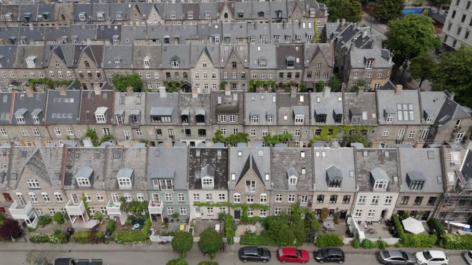 哥本哈根，丹麦的历史住宅区——土豆行（Kartoffelrækkerne）的鸟瞰图。