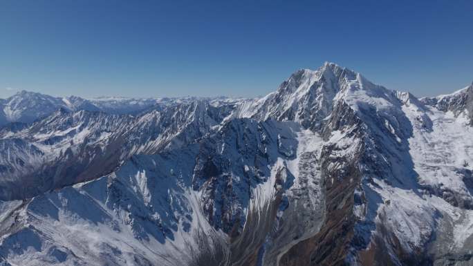 雪山壮丽风光子梅垭口远眺贡嘎雪山