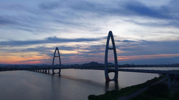 绍兴滨海新区越东大桥日落晚霞延时航拍2