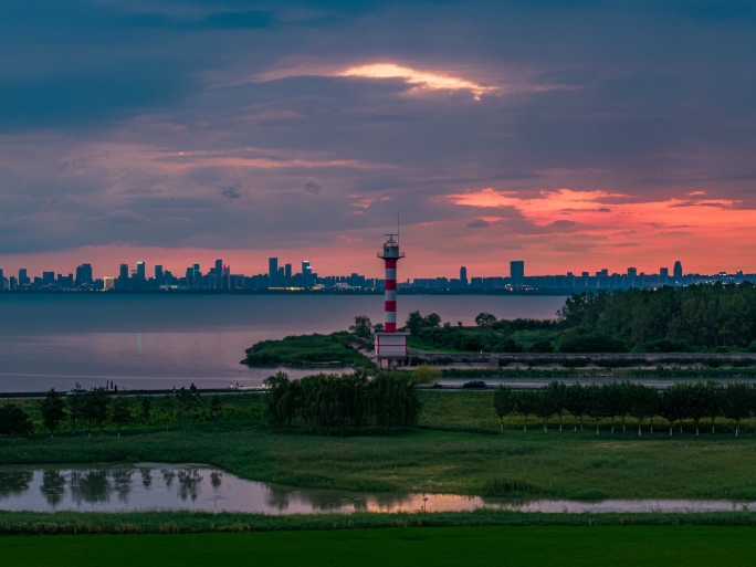 合肥巢湖南淝河航道灯塔滨湖日落通江达海