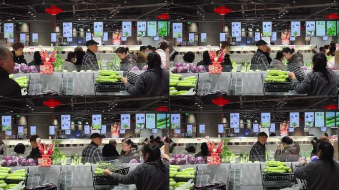超市购物高峰期人潮涌动