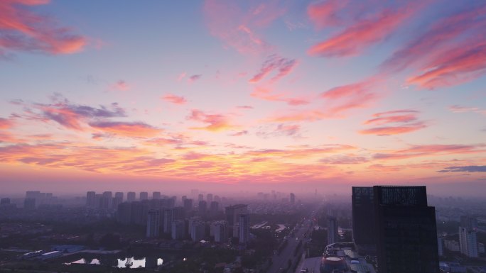 短视频城市街道唯美天空朝霞航拍