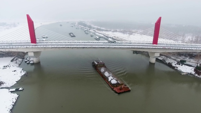 航拍安徽合肥市南淝河大桥冬天季雪景