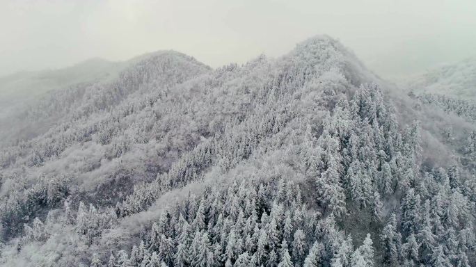 航拍安徽六安金寨悬剑山雪景