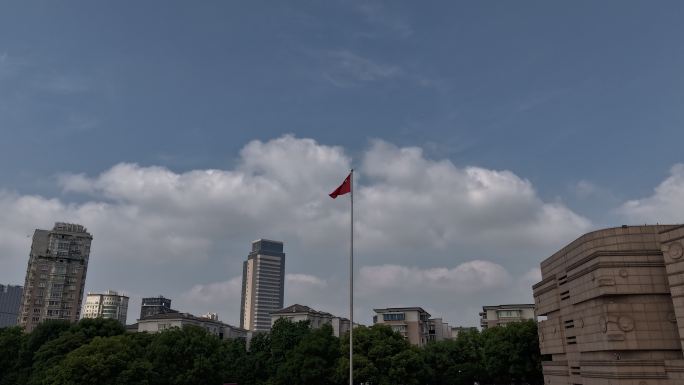 蓝天白云红旗飘扬