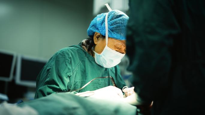 4k手术开刀切除肿瘤