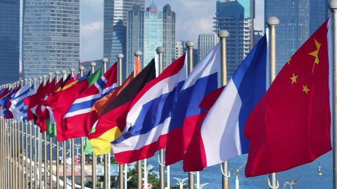 各国国旗飘扬联合国一带一路世界格局全球化