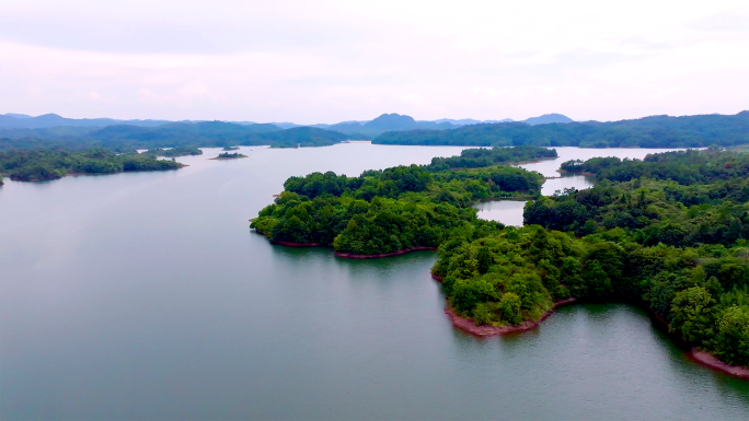 黄昏的湖泊与岛屿-宁都团结水库
