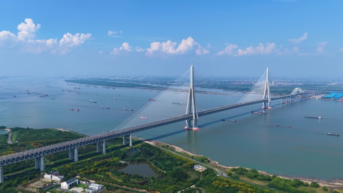 大气震撼常泰长江大桥4K航拍延时多角度