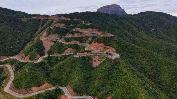 河北石家庄市元氏县铁裹门72拐盘山公路