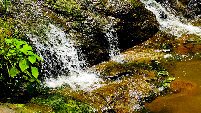 小河小溪瀑布流水慢动作