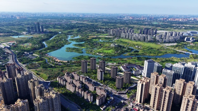 成都市龙泉驿城市航拍公园住宅现代都市