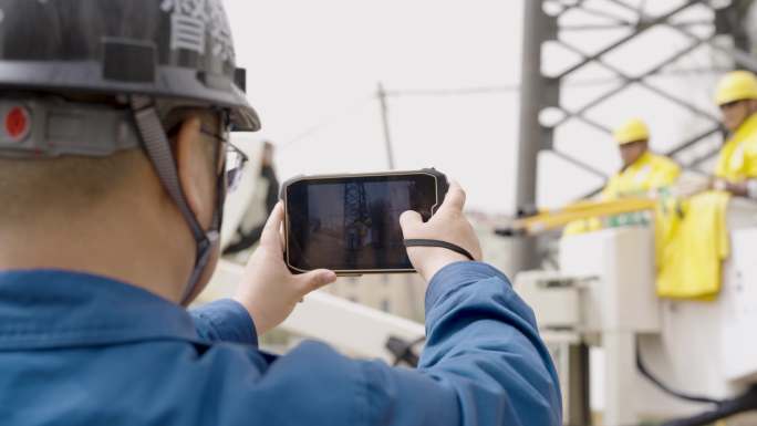 电力维修 电力抢修团队协作场景