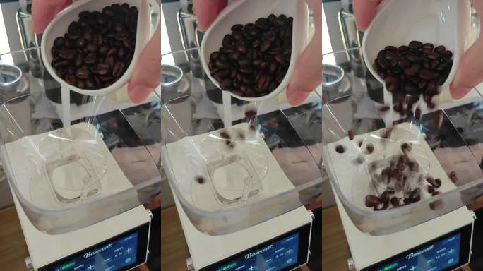咖啡豆倒入磨豆机