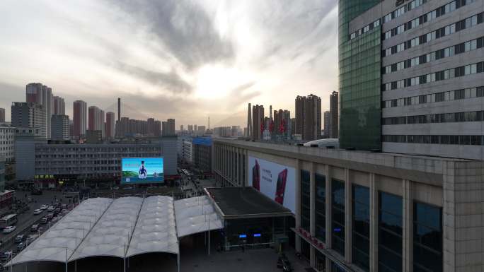 济南站济南火车站城市黄昏火车站航拍
