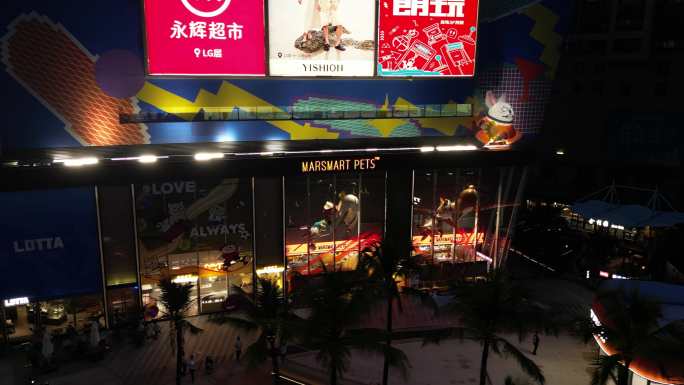 黄昏市集美食车航拍视角