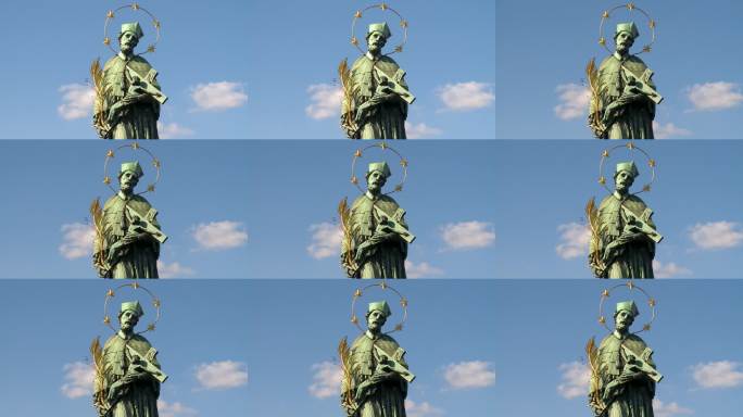 布拉格查理大桥上圣约翰·内波穆克雕像的特写细节