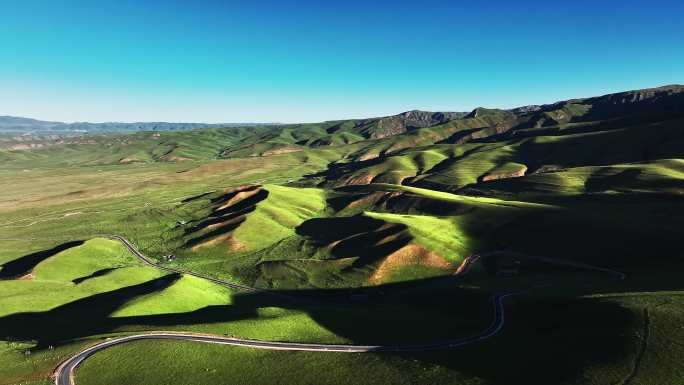 航拍日出阳光下的甘南甘加秘境风光