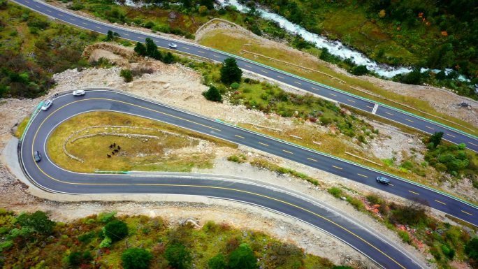 川藏G318国道甘孜新都桥路上云海云雾