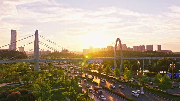 武汉光谷高新大道空中轨道交通全景航拍