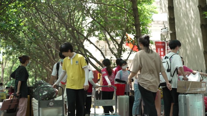 大学开学季迎新活动