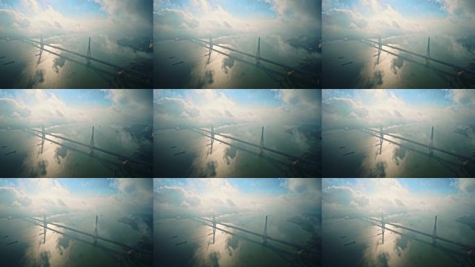 江苏常泰大桥清晨薄雾大景