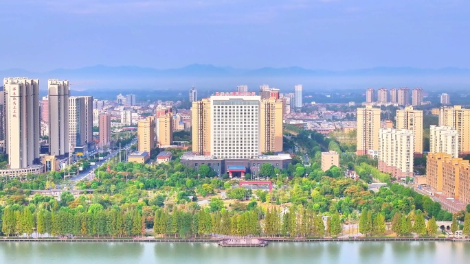 4K钟祥市航拍 王府大酒店 湖畔都市