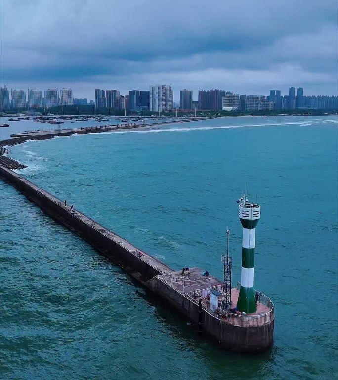 滨海城市风光航拍北海