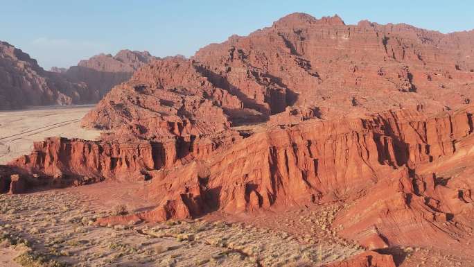 航拍红色丹霞地貌