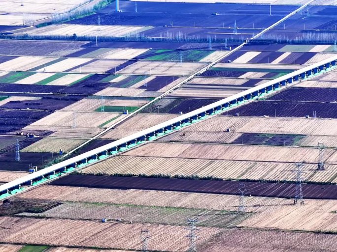 小县城即将落成的高铁