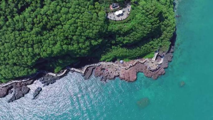 海岛航拍 蓝海绿林景观 涠洲岛