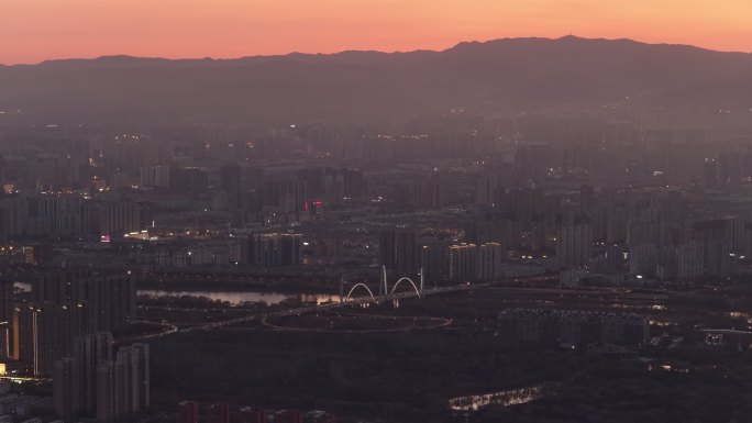 太原城市日出高楼全景